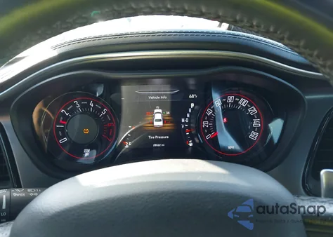 2021 Dodge Challenger R/T z USA, uszkodzony, nr VIN 2C3CDZBT6MH670624